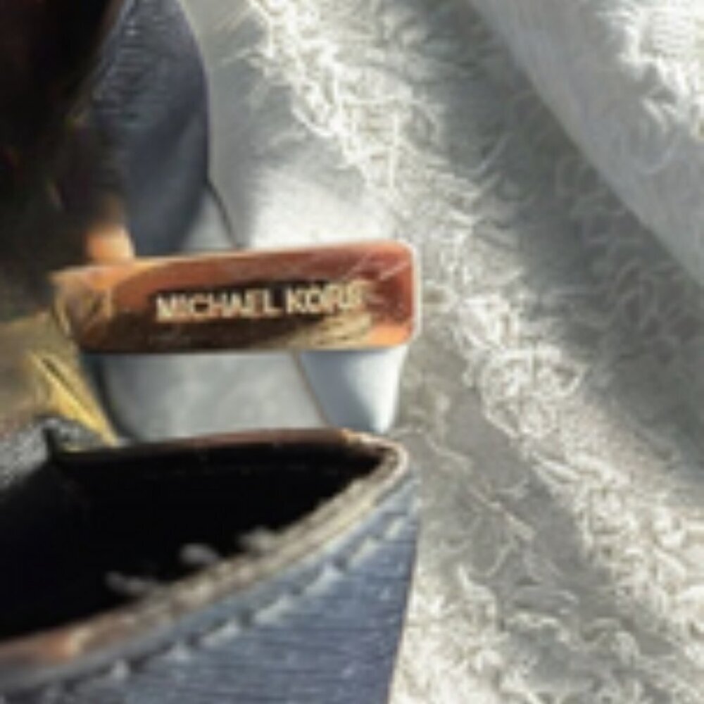 Michael Kors Savannah Medium Saffiano Leather Satchel PreLoved *See Description - Picture 4 of 13